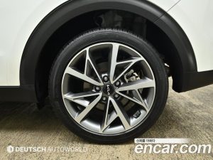 Kia Niro 1.6 HEV 2022 года из Южной Кореи