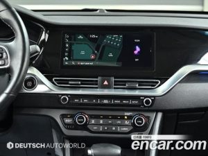 Kia Niro 1.6 HEV 2022 года из Южной Кореи