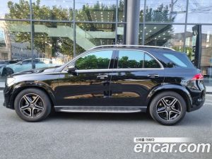 Mercedes-Benz GLE-Class GLE300d 4MATIC 2020 года из Южной Кореи