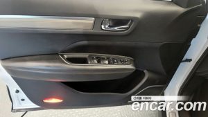 Renault-KoreaSamsung QM6 2.0 GDe Premiere 2WD 2020 года из Южной Кореи