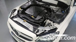 Mercedes-Benz C-Class C200 AMG Line 2021 года из Южной Кореи