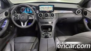 Mercedes-Benz C-Class C200 AMG Line 2021 года из Южной Кореи