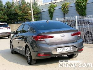 Hyundai AVANTE 1.6 2020 года из Южной Кореи