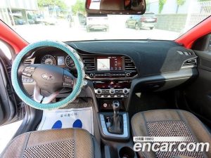 Hyundai AVANTE 1.6 2020 года из Южной Кореи