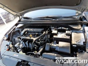 Hyundai AVANTE 1.6 2020 года из Южной Кореи