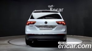 Volkswagen Tiguan 2.0 TDI Premium 2020 года из Южной Кореи