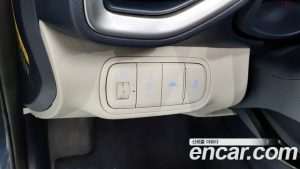 Hyundai Venue 1.6 Modern 2020 года из Южной Кореи