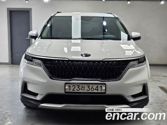 Kia Carnival 9-Seater Prestige 2021 года из Кореи
