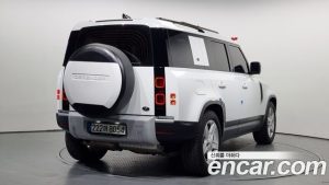 Land Rover Defender 110 D240 SE 2020 года из Южной Кореи