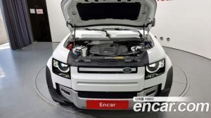 Land Rover Defender 110 D240 SE 2020 года из Южной Кореи