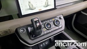 Land Rover Defender 110 D240 SE 2020 года из Южной Кореи