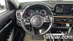 Kia Seltos Бензин 1.6 Turbo 2WD 2020 года из Южной Кореи