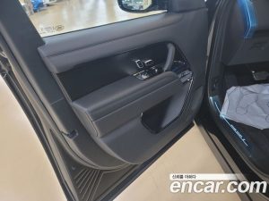 Land Rover Range Rover P530 SV LWB 2023 года из Южной Кореи