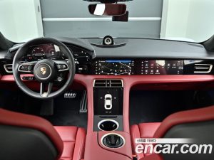 Porsche Taycan Turbo 2023 года из Южной Кореи