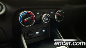 Hyundai Venue 1.6 Modern 2020 года из Южной Кореи