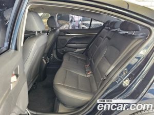 Hyundai AVANTE 1.6 2020 года из Южной Кореи