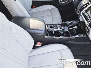 Kia Sorento HEV 1.6 2WD 2021 года из Южной Кореи