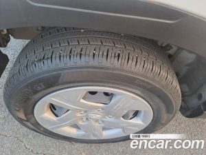 Hyundai Venue 1.6 Smart 2020 года из Южной Кореи