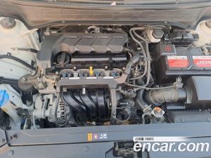 Hyundai Venue 1.6 Smart 2020 года из Южной Кореи