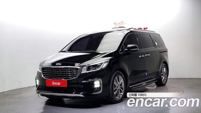 Kia Carnival 9-Seater Noblesse Special 2019 года из Кореи
