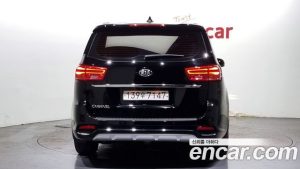 Kia Carnival 9-Seater Noblesse Special 2019 года из Южной Кореи