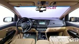 Kia Carnival 9-Seater Noblesse Special 2019 года из Южной Кореи
