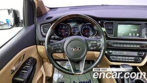 Kia Carnival 9-Seater Noblesse Special 2019 года из Южной Кореи