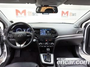 Hyundai AVANTE 1.6 2020 года из Южной Кореи