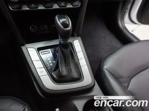 Hyundai AVANTE 1.6 2020 года из Южной Кореи