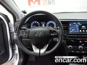 Hyundai AVANTE 1.6 2020 года из Южной Кореи
