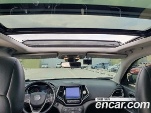 Jeep Cherokee 2.4 Limited AWD 2021 года из Южной Кореи
