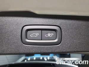 Volvo V60 B5 ULTIMATE AWD 2023 года из Южной Кореи