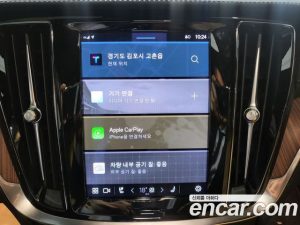 Volvo V60 B5 ULTIMATE AWD 2023 года из Южной Кореи