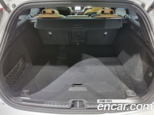 Volvo V60 B5 ULTIMATE AWD 2023 года из Южной Кореи