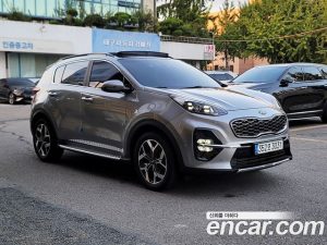 Kia Sportage Бензин 2.0 2WD 2022 года из Южной Кореи