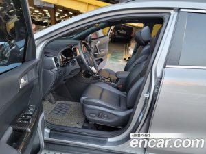 Kia Sportage Бензин 2.0 2WD 2022 года из Южной Кореи