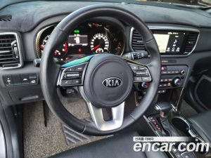 Kia Sportage Бензин 2.0 2WD 2022 года из Южной Кореи