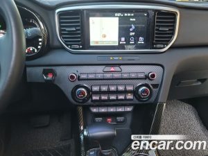 Kia Sportage Бензин 2.0 2WD 2022 года из Южной Кореи