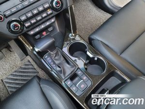 Kia Sportage Бензин 2.0 2WD 2022 года из Южной Кореи