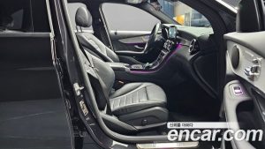 Mercedes-Benz GLC-Class GLC300 4MATIC Premium 2020 года из Южной Кореи