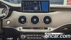 Kia Stinger 2.5 AWD Meister 2021 года из Южной Кореи