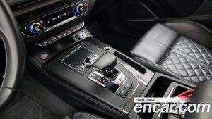 Audi SQ5 3.0 TDI 4WD 2020 года из Южной Кореи