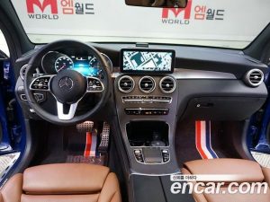 Mercedes-Benz GLC-Class GLC300 4MATIC Coupe 2020 года из Южной Кореи
