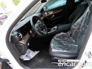 Mercedes-Benz E-Class E300e 4MATIC Exclusive 2020 года из Южной Кореи