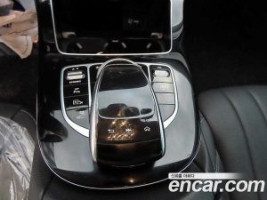 Mercedes-Benz E-Class E300e 4MATIC Exclusive 2020 года из Южной Кореи
