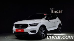 Volvo XC40 B4 R-디자인 2021 года из Южной Кореи