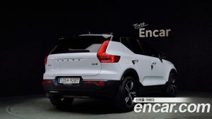 Volvo XC40 B4 R-디자인 2021 года из Южной Кореи