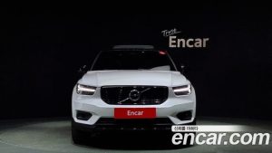 Volvo XC40 B4 R-디자인 2021 года из Южной Кореи