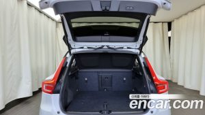 Volvo XC40 B4 R-디자인 2021 года из Южной Кореи