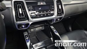 Kia Sorento Бензин 2.5T 2WD 2021 года из Южной Кореи